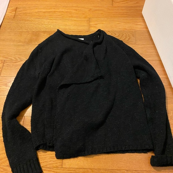 Girls size 12 sweater - Picture 4 of 4